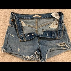 Levi’s Denim shorts, size 26